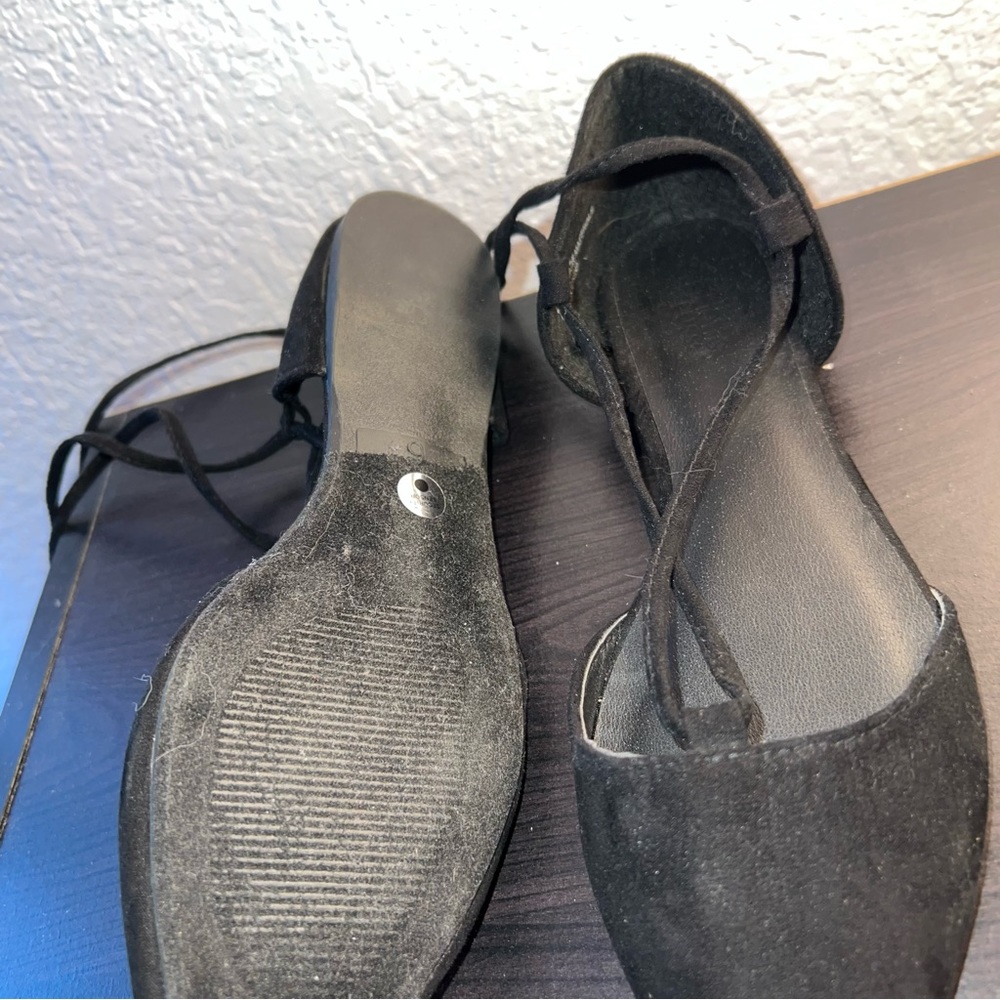 Black flats with ankle straps - Picture 3 of 4